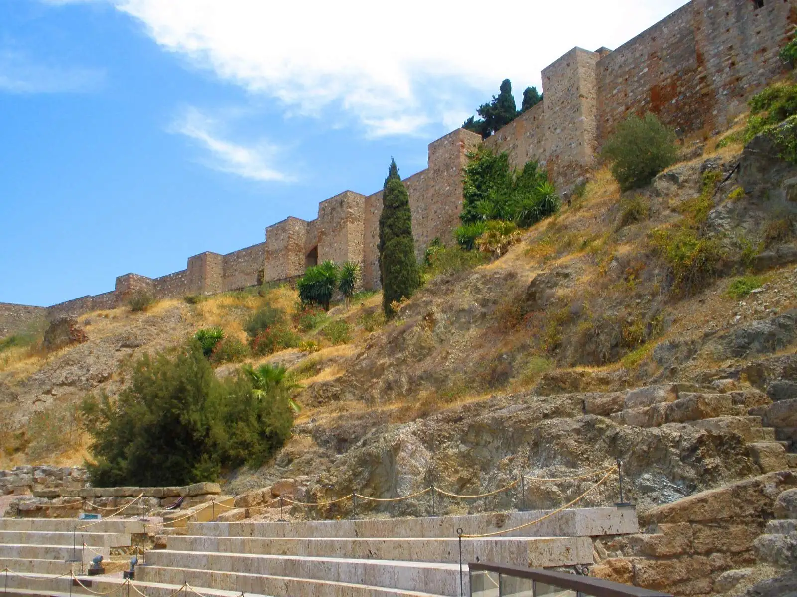 La Alcazaba de Málaga sobre el teatro romano